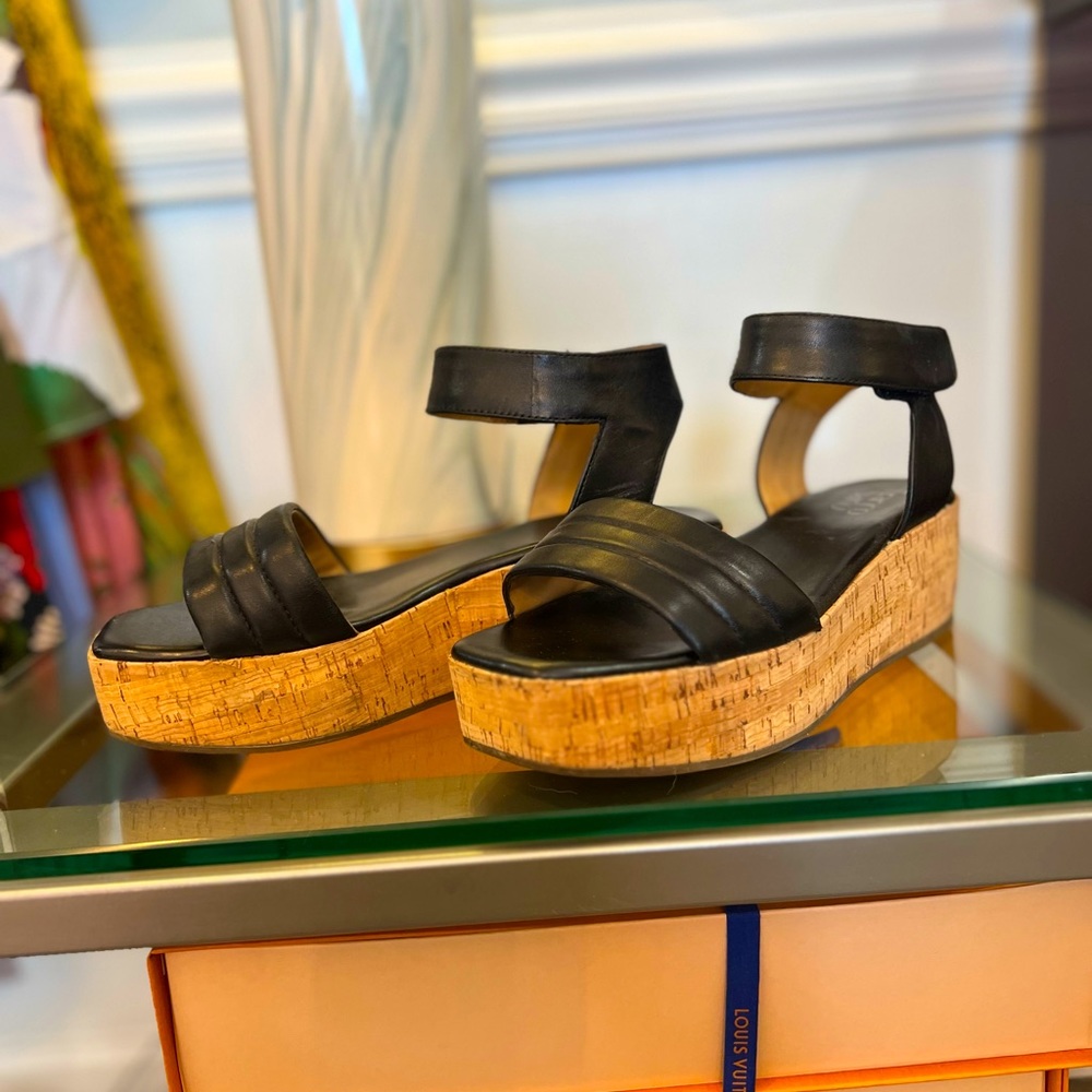 Franco sarto platform sandal, size 9